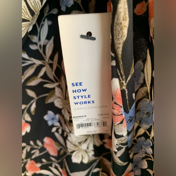 Apt. 9 Floral Blouse XXL - NWT - Picture 2 of 4